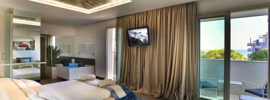 Fotografo di hotel, camere d' albergo, resort, strutture ricettive e turistiche.