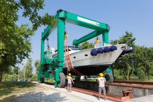 Fotografo per cantieri navali, fotografo per la nautica da diporto, fotografo per cataloghi e siti internet d' imbarcazioni e nautica.