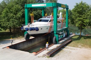 Fotografo nautica e imbarcazioni, marine, servizi nautici. Fotografo di cantieri nautici e porti.